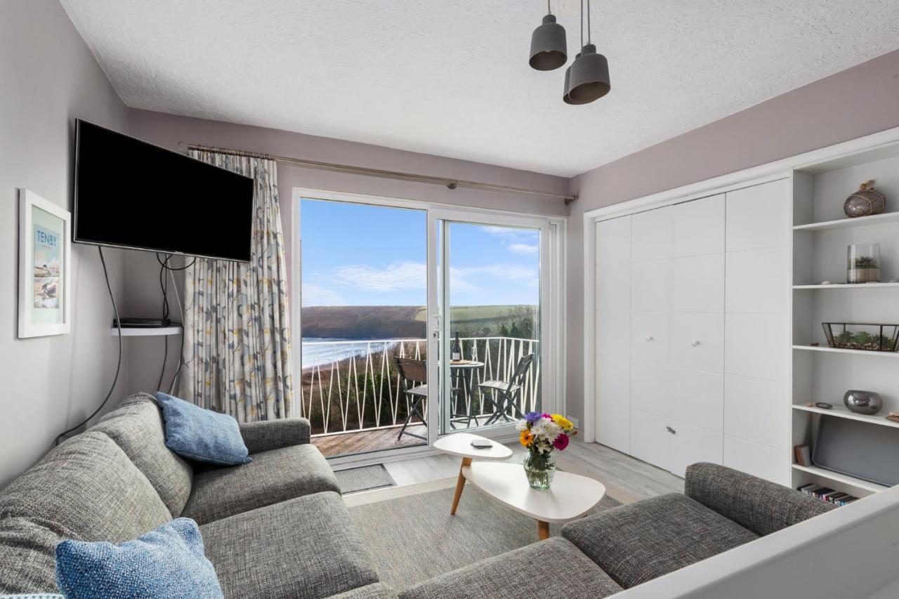 Freshwater Bay - Sea View Apartment Hodgeston エクステリア 写真