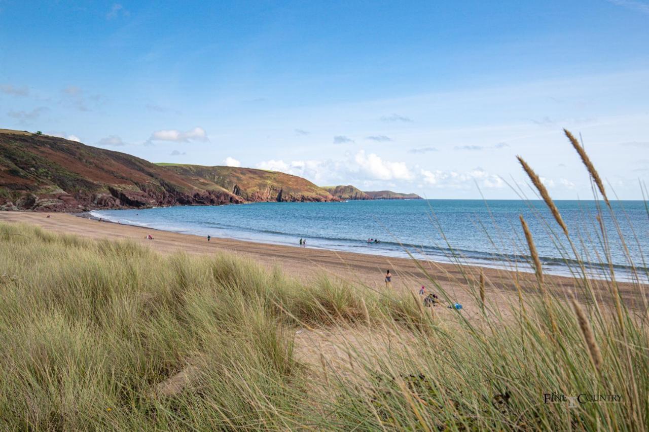 Freshwater Bay - Sea View Apartment Hodgeston エクステリア 写真